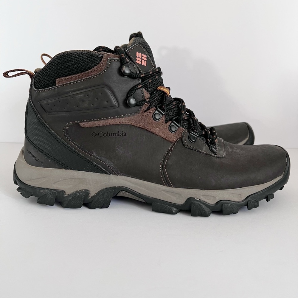 🥾 Columbia Waterproof Hiking Boots Mens 10 Brown Leather Trail Outdoor mid